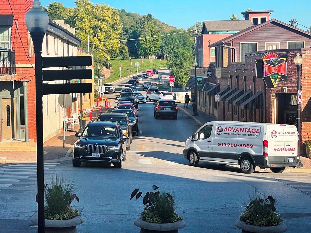 Route 9 from Main Street looking east down First Street in downtown Parkville