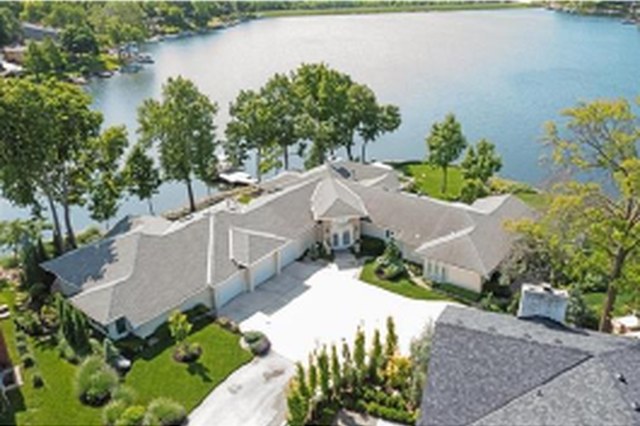 223 NW North Shore Drive